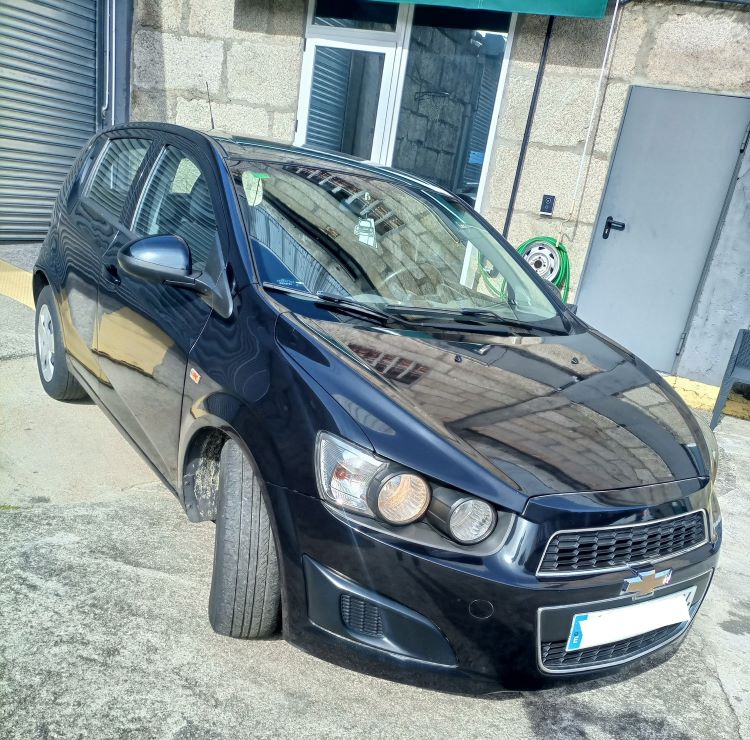 ¡CHEVROLET AVEO 1.3 LT 5P: POTENCIA, ESTILO Y CONFORT EN UN SOLO PAQUETE!
