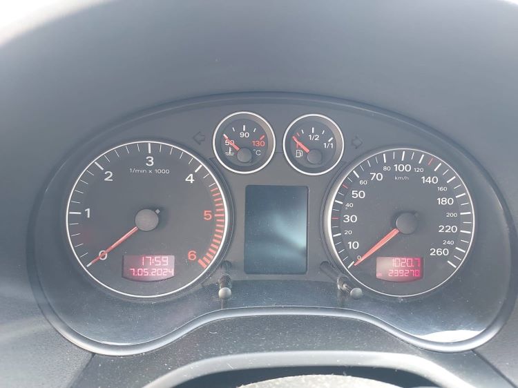 ¡EXPERIENCIA CLÁSICA! ROVER 75 CLASSIC: ¡IMPACTA CON ESTILO!