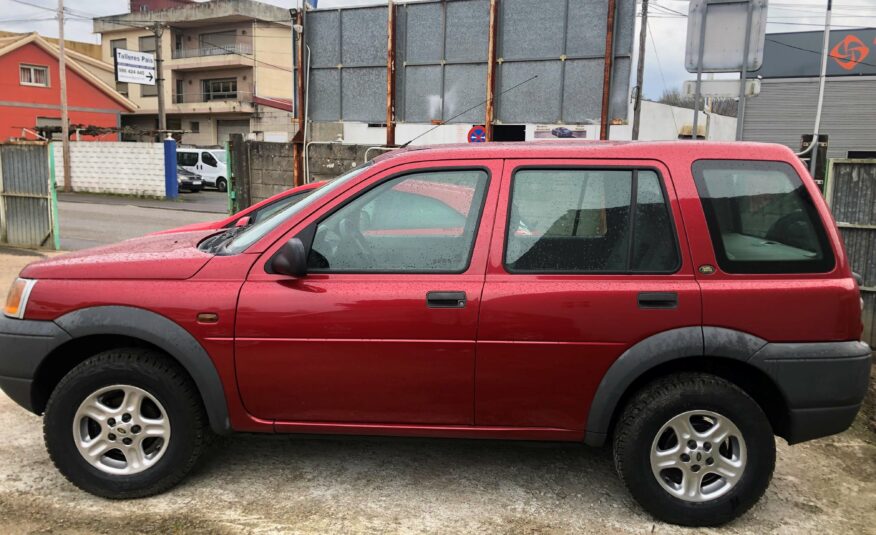 LAND ROVER FREELANDER 2.0 TD4 S: AVENTURA Y CONFIANZA AL MEJOR PRECIO.