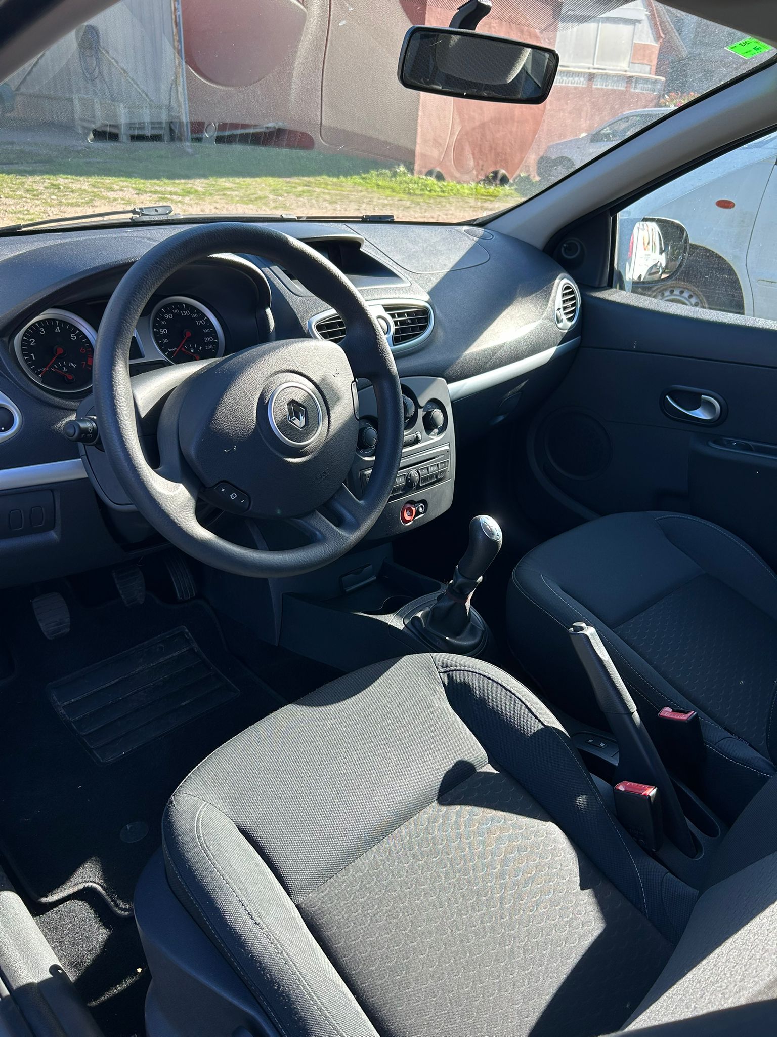 Renault Clio 1.2 – Año 2009 – Bajo consumo, pocos kilómetros y perfecto para ciudad